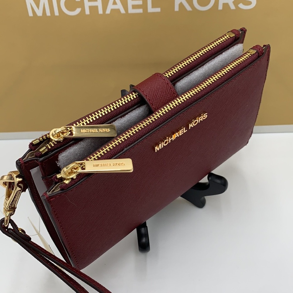 MICHAEL KORS LARGE DOUBLE ZIP WRISTLET WALLET DARK CHERRY COLOR MERLOT M… - Picture 11 of 16